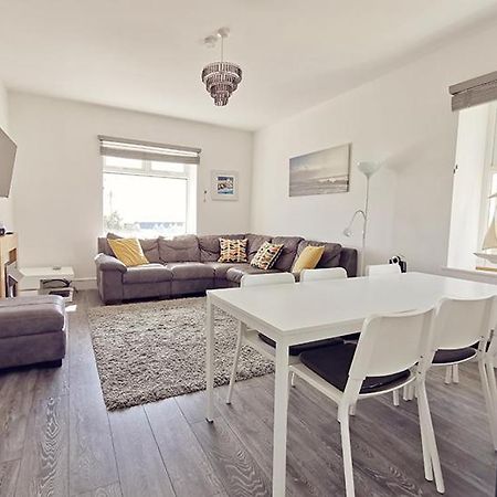 Plas Darien-3 Bed Apt- Sea Views - Sleeps 5 Trearddur Esterno foto