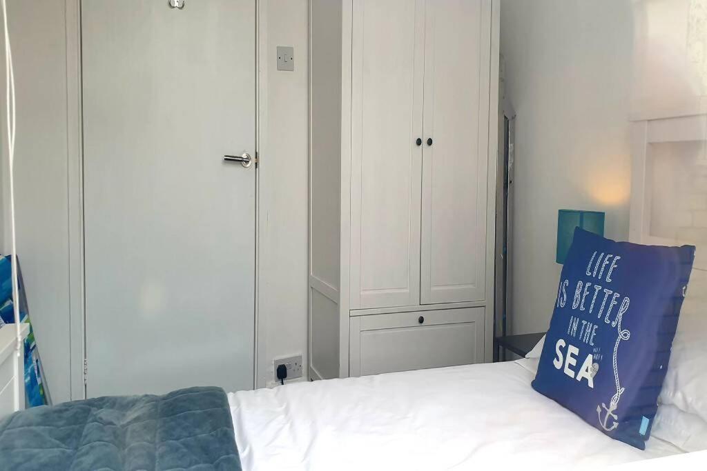 Plas Darien-3 Bed Apt- Sea Views - Sleeps 5 Trearddur Esterno foto