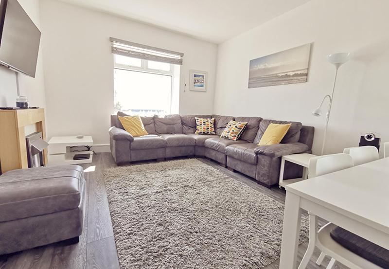 Plas Darien-3 Bed Apt- Sea Views - Sleeps 5 Trearddur Esterno foto